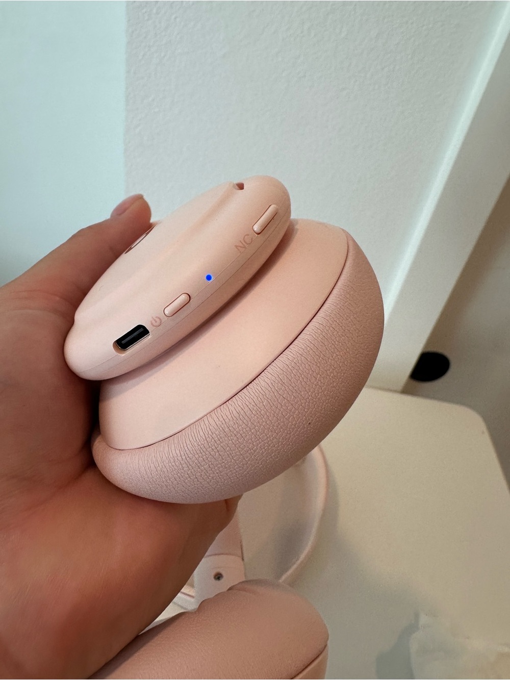 soundcore Life Q30 by Anker, Hybrid Active Noise Cancelling Headphones PINK - Picture 3 of 8